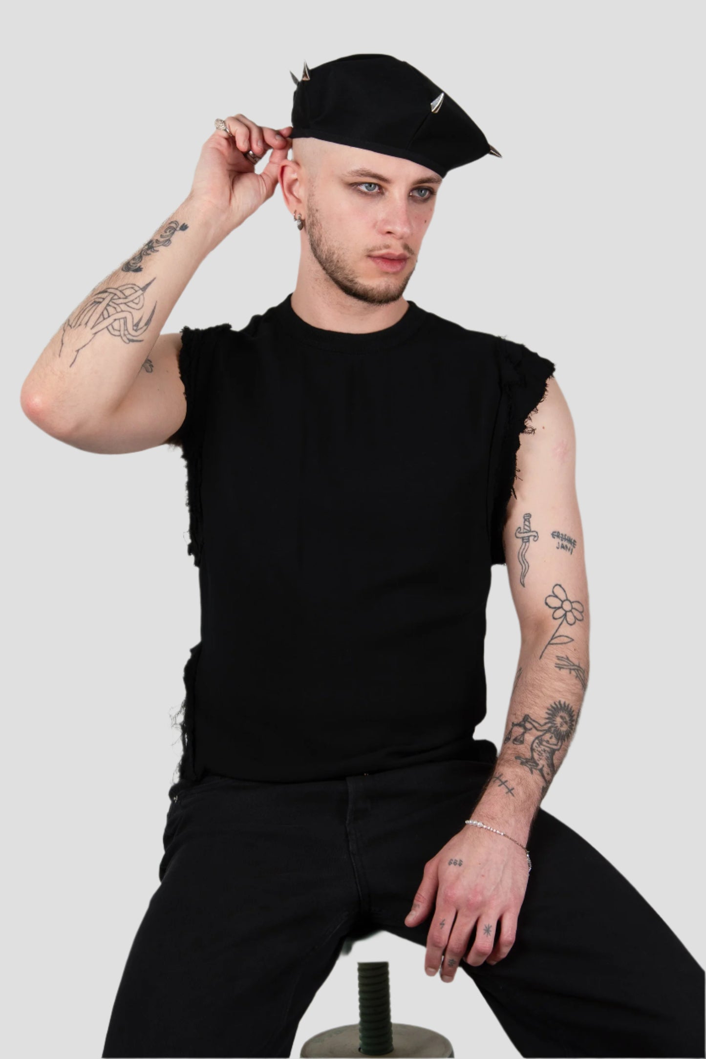 THORN_beret