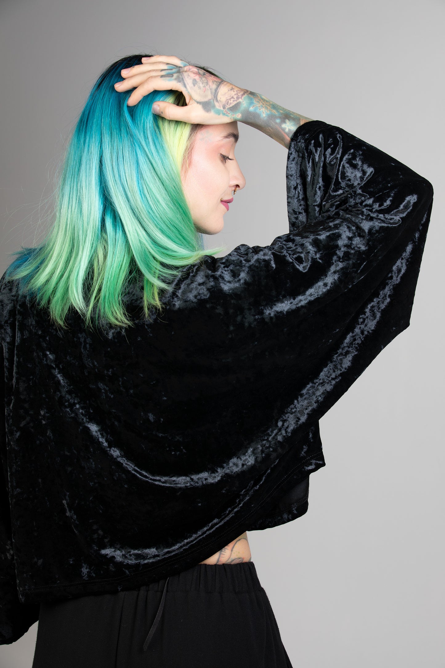 VELVET_crop kimono