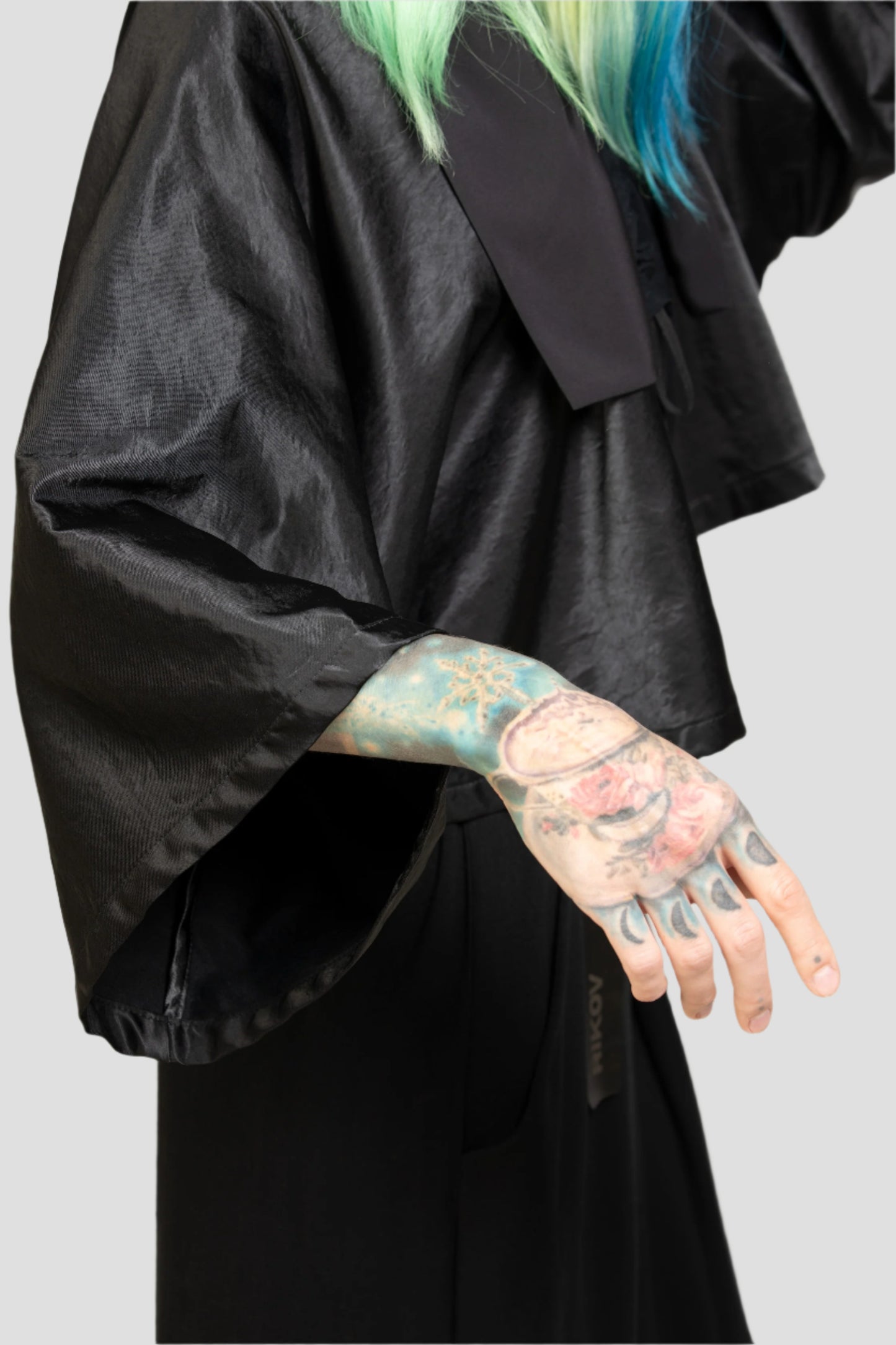 SATIN_ crop kimono